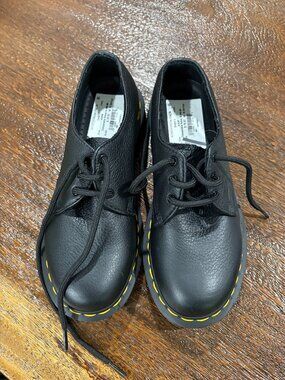 Dr Martens lace up oxford black  Doc's DMs sz 6  NWT NEW